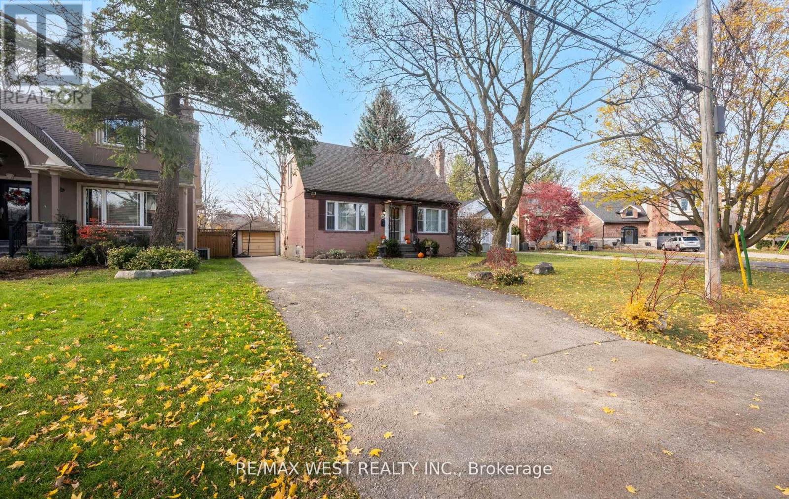 57 Westglen Crescent, Toronto, ON - Outdoor With Facade