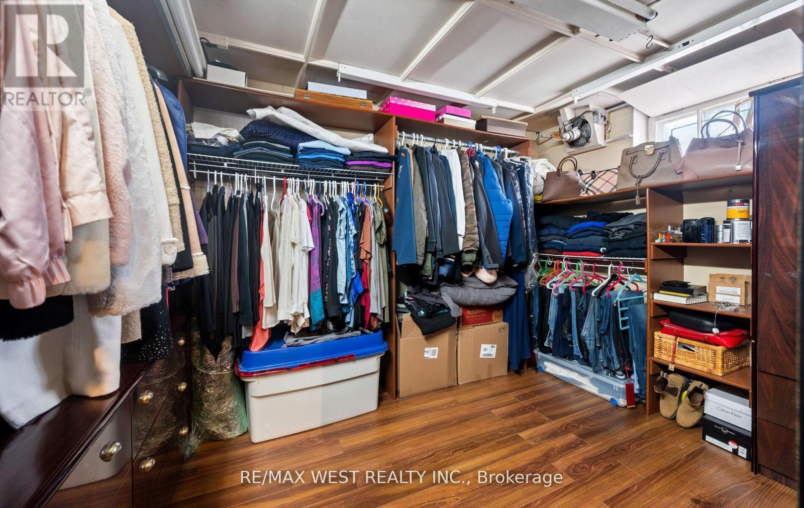 57 Westglen Crescent, Toronto, ON - Indoor With Storage