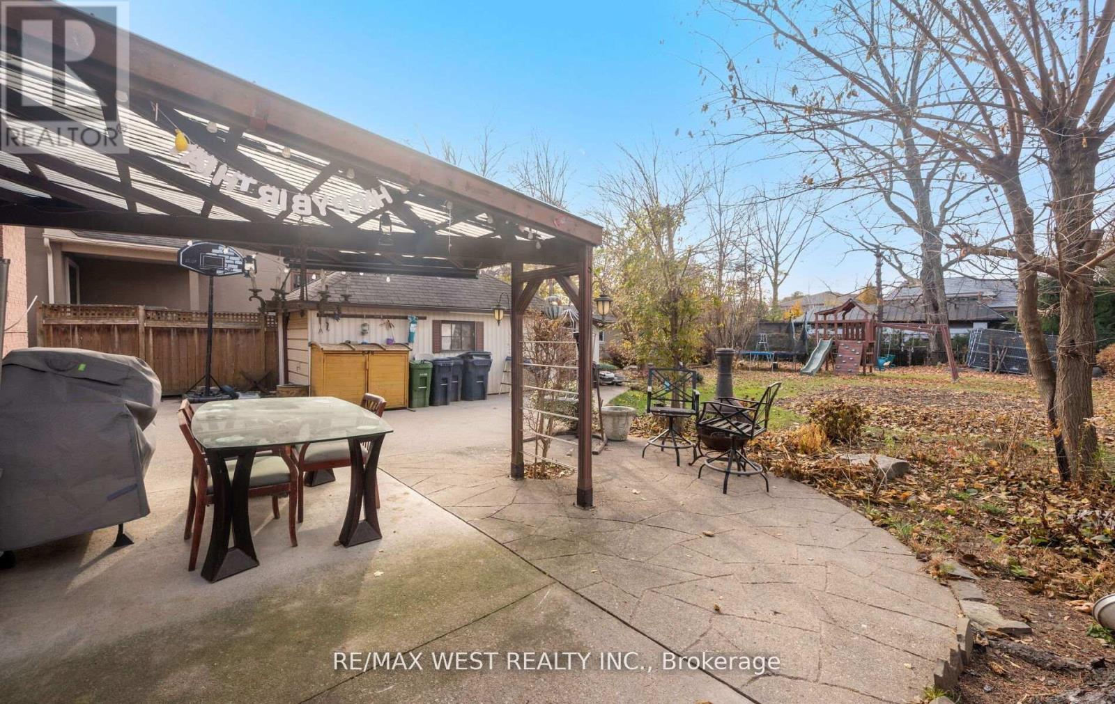 57 Westglen Crescent, Toronto, ON - Outdoor