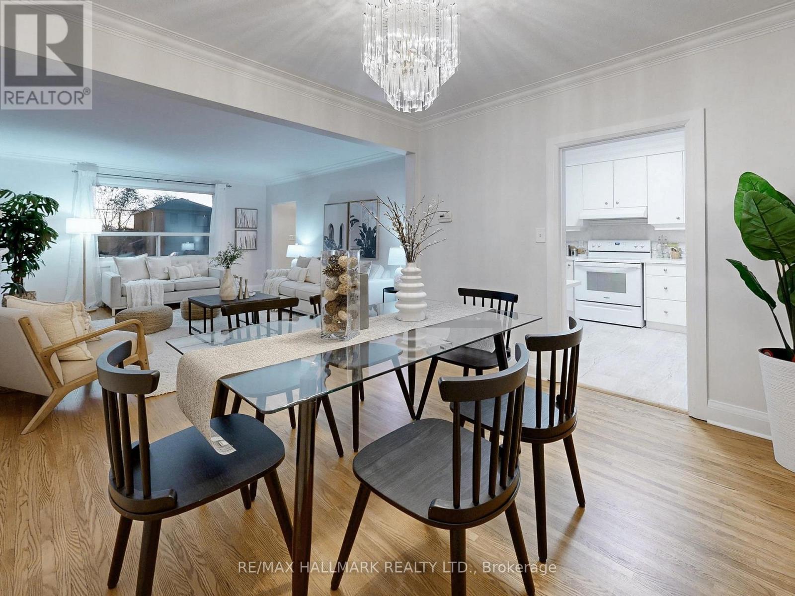 1 Andrew Avenue, Toronto, ON - Indoor Photo Showing Dining Room