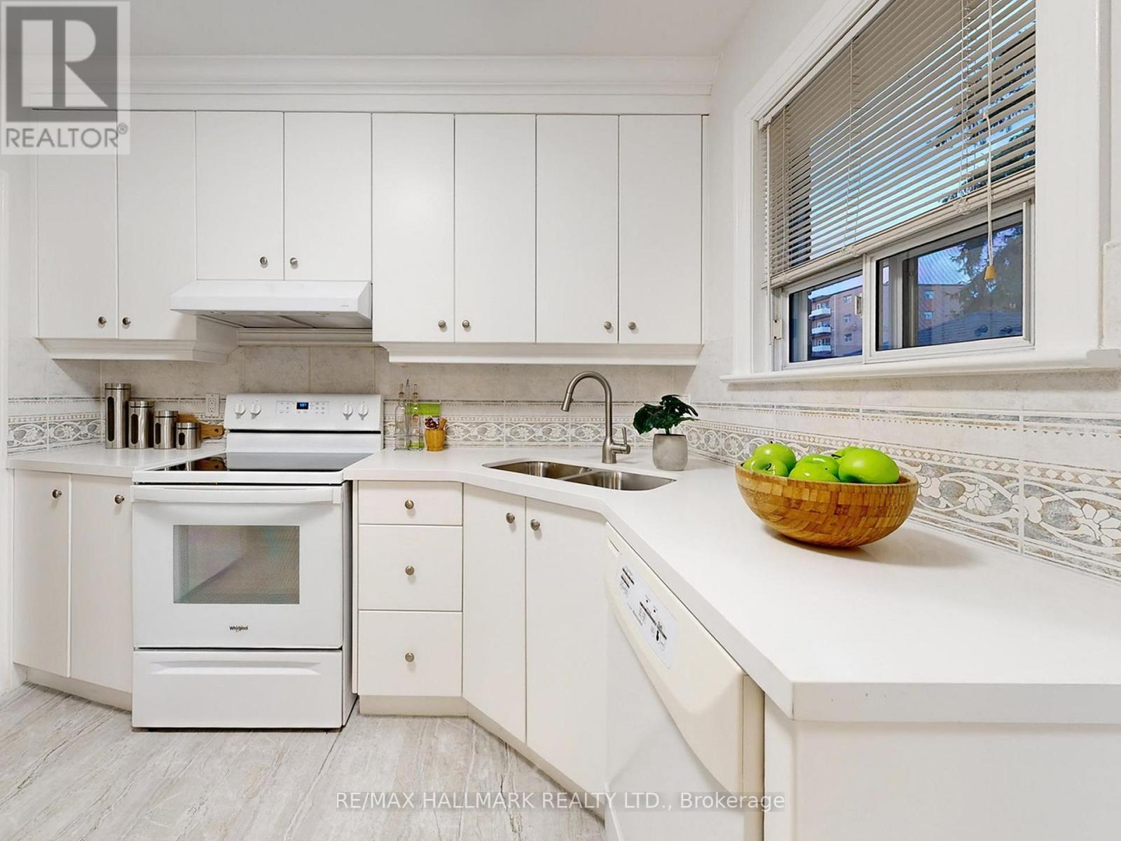 1 Andrew Avenue, Toronto, ON - Indoor Photo Showing Kitchen With Double Sink