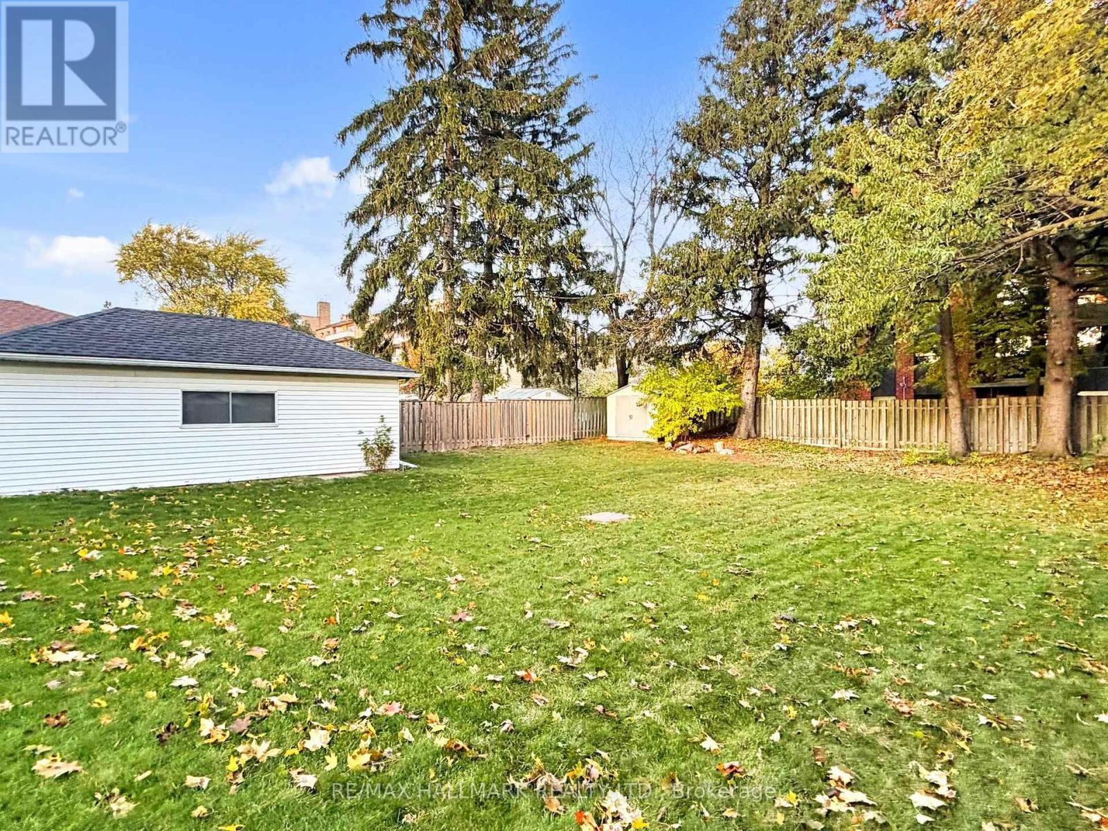 1 Andrew Avenue, Toronto, ON - Outdoor