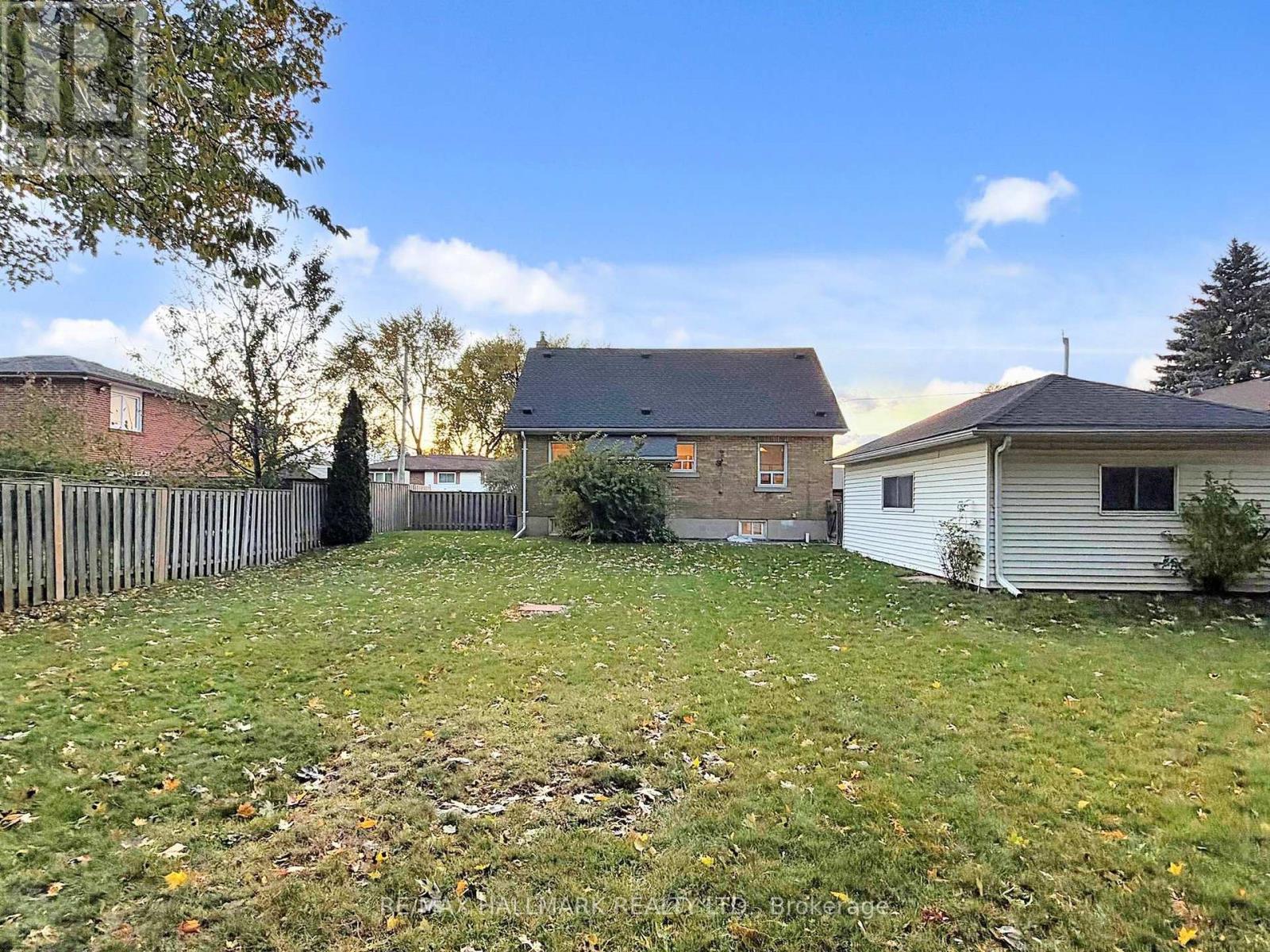 1 Andrew Avenue, Toronto, ON - Outdoor