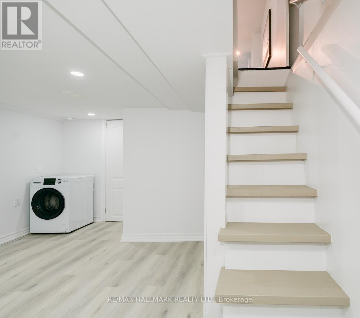 106 Willow Avenue, Toronto, ON - Indoor