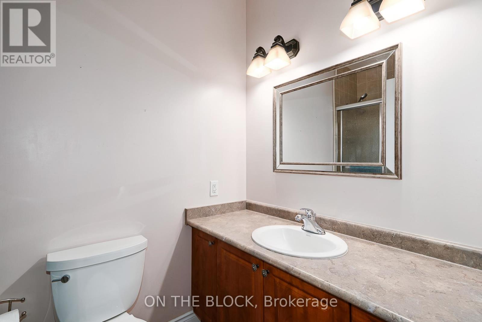 589 River Road E, Wasaga Beach, ON - Indoor Photo Showing Bathroom