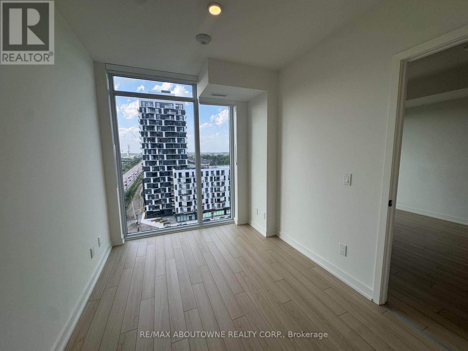 1204 - 3079 Trafalgar Road, Oakville, ON - Indoor Photo Showing Other Room