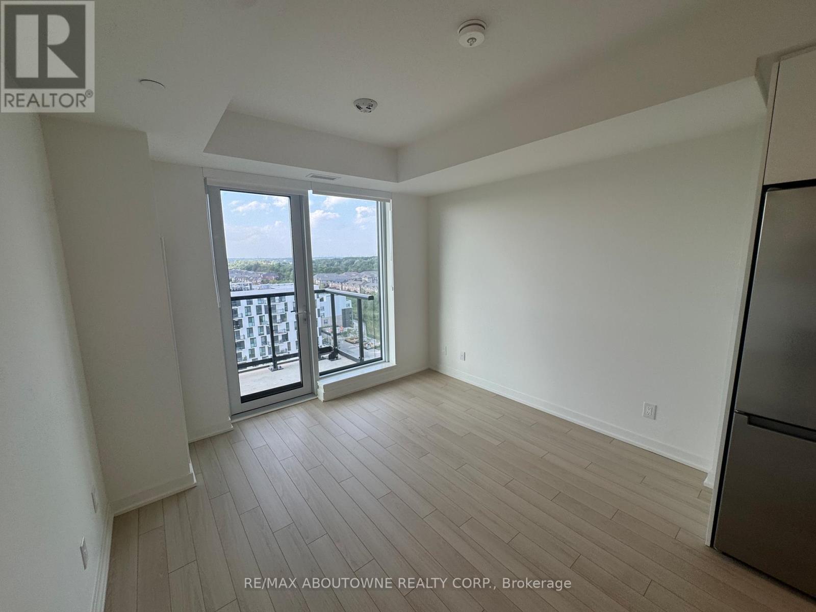 1204 - 3079 Trafalgar Road, Oakville, ON - Indoor Photo Showing Other Room