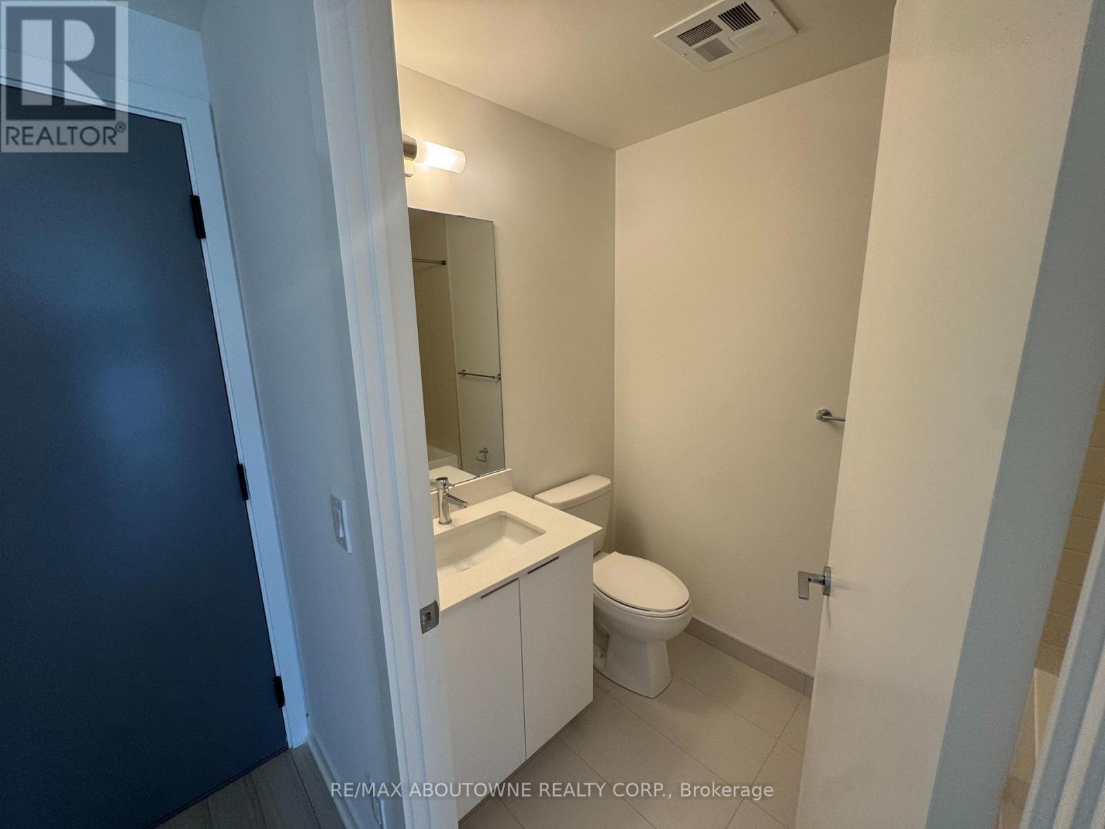 1204 - 3079 Trafalgar Road, Oakville, ON - Indoor Photo Showing Bathroom