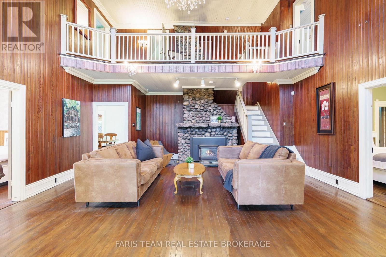 345 Brewery Lane, Orillia, ON - Indoor Photo Showing Living Room With Fireplace