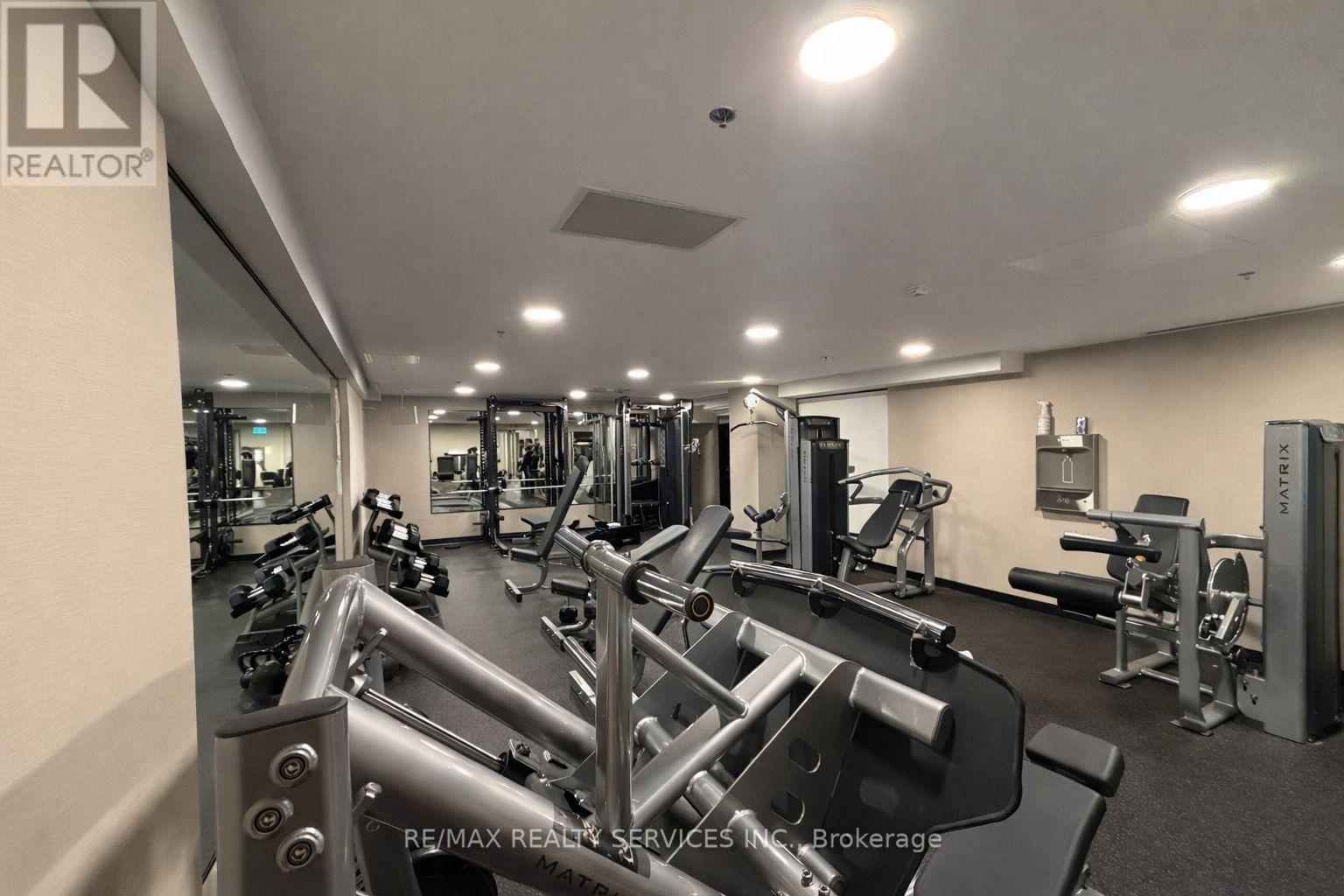 301 - 160 Canon Jackson Drive, Toronto, ON - Indoor Photo Showing Gym Room