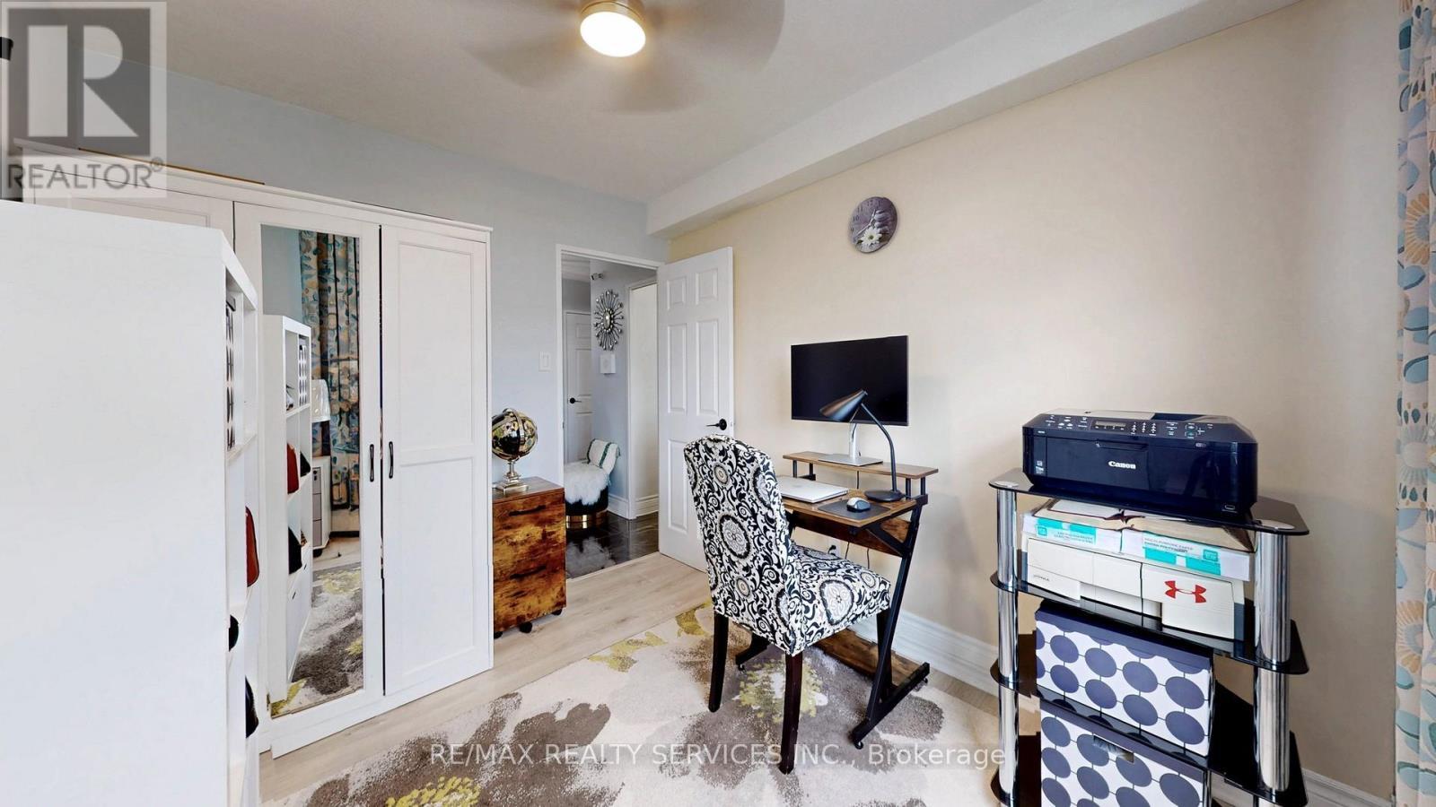 1219 - 551 The West Mall, Toronto, ON - Indoor Photo Showing Office