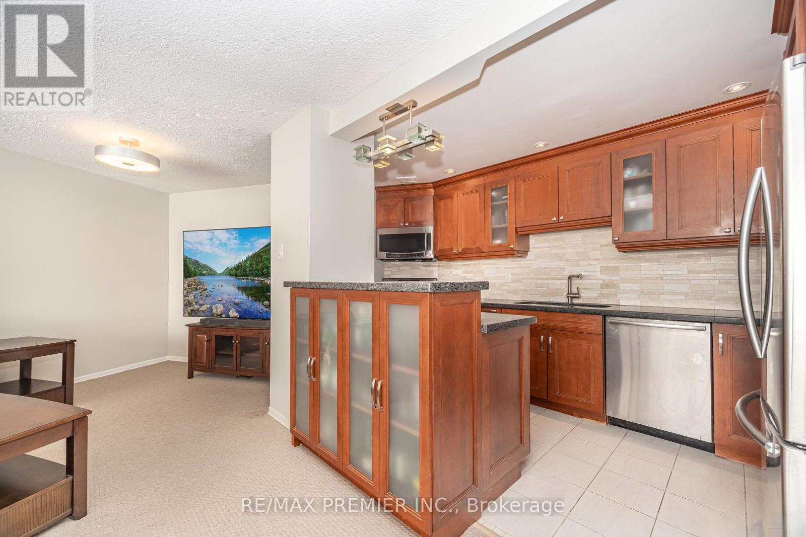 1602 - 475 The West Mall, Toronto, ON - Indoor Photo Showing Kitchen With Stainless Steel Kitchen