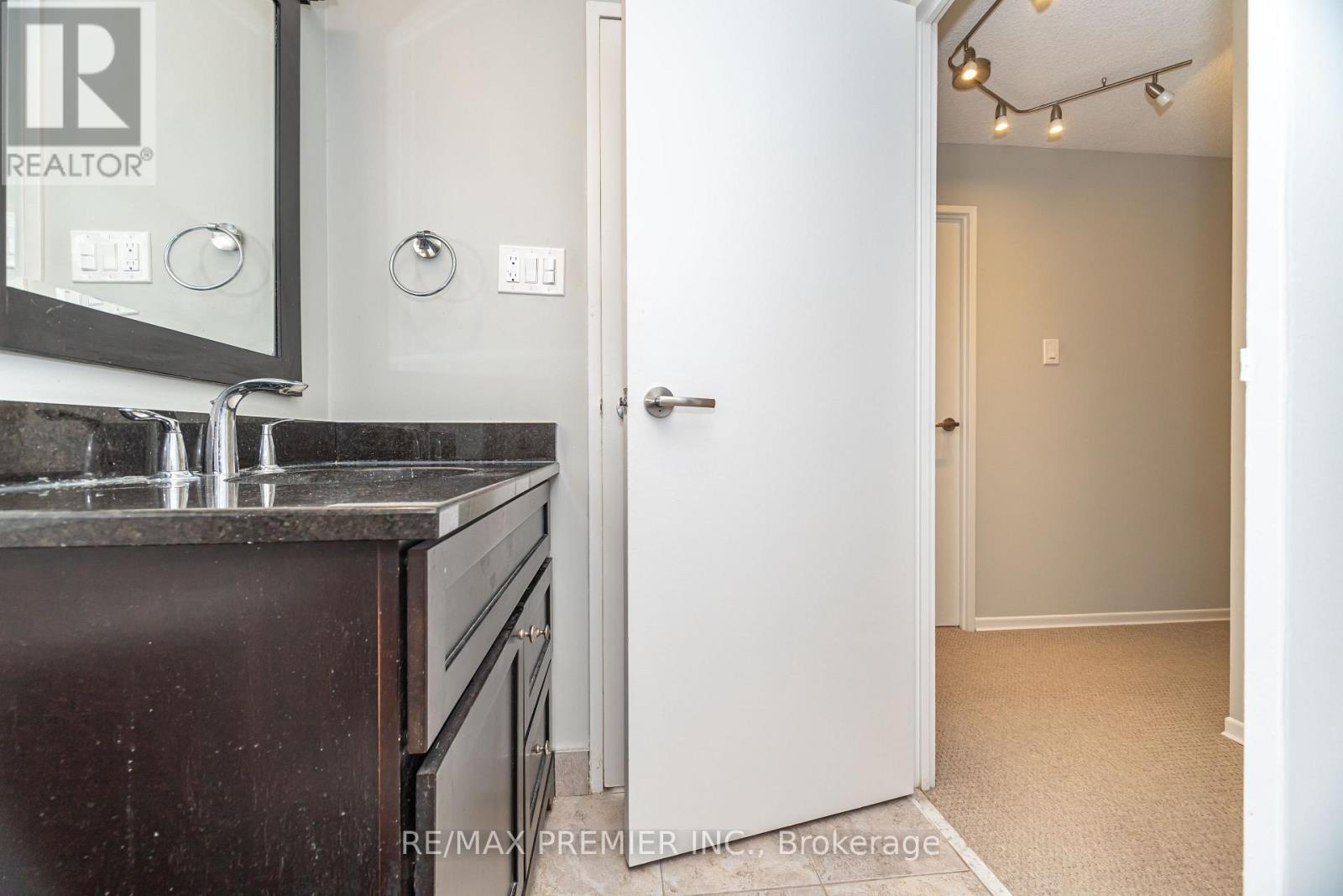 1602 - 475 The West Mall, Toronto, ON - Indoor