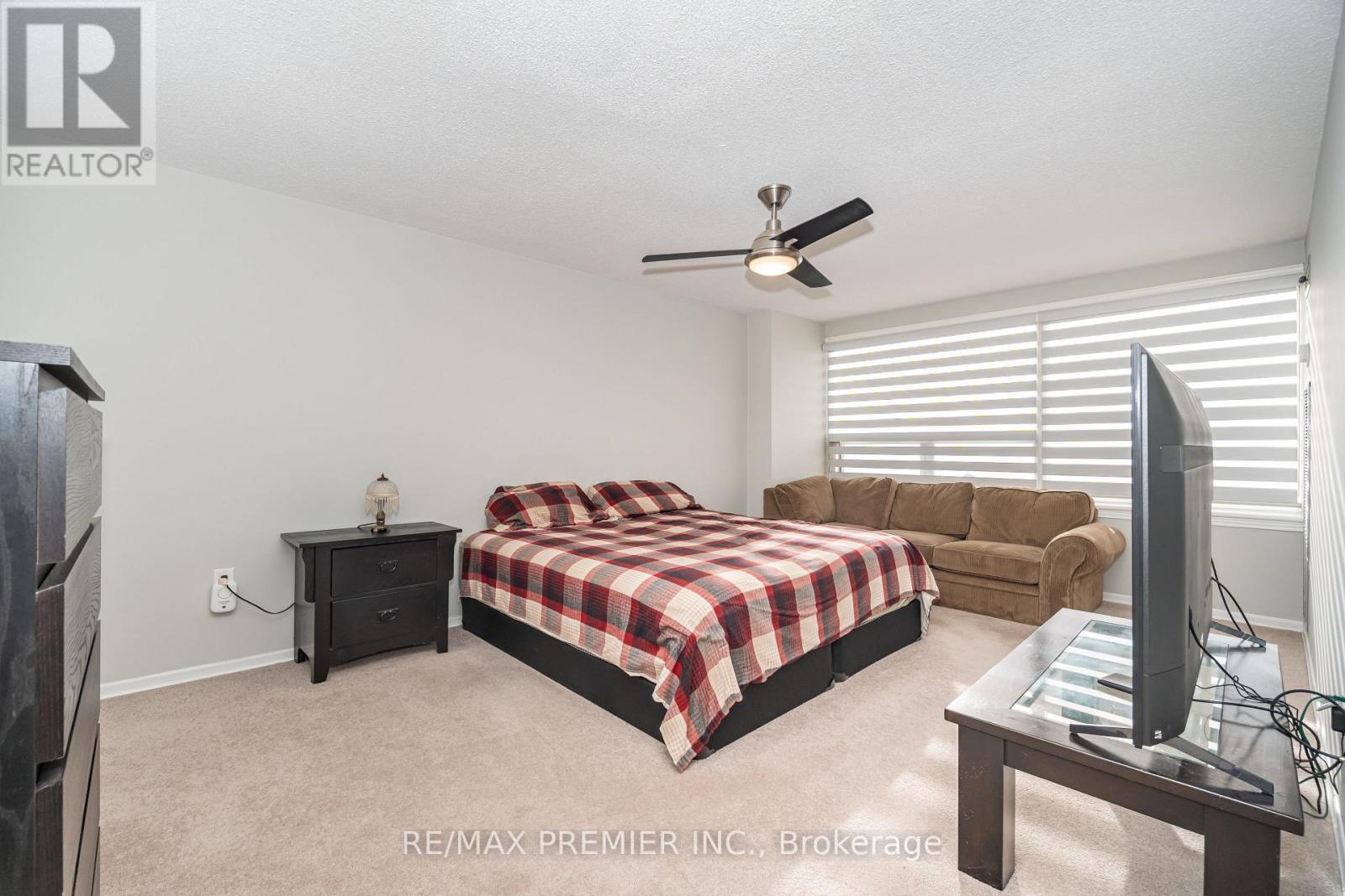 1602 - 475 The West Mall, Toronto, ON - Indoor Photo Showing Bedroom
