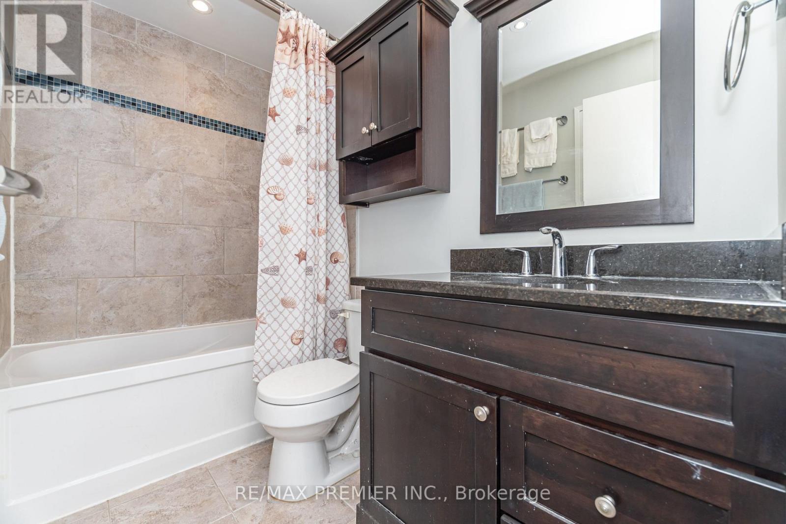 1602 - 475 The West Mall, Toronto, ON - Indoor Photo Showing Bathroom