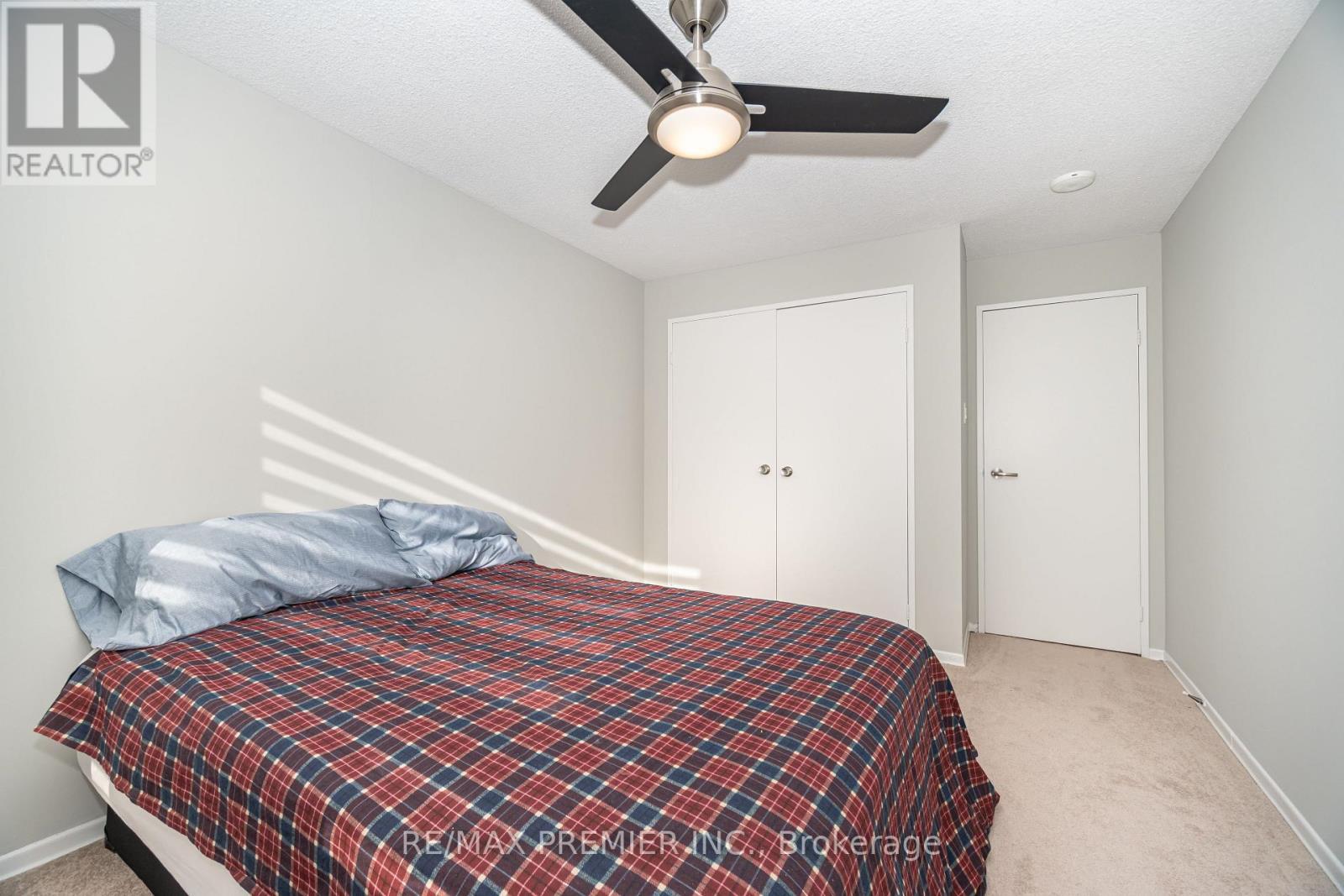 1602 - 475 The West Mall, Toronto, ON - Indoor Photo Showing Bedroom