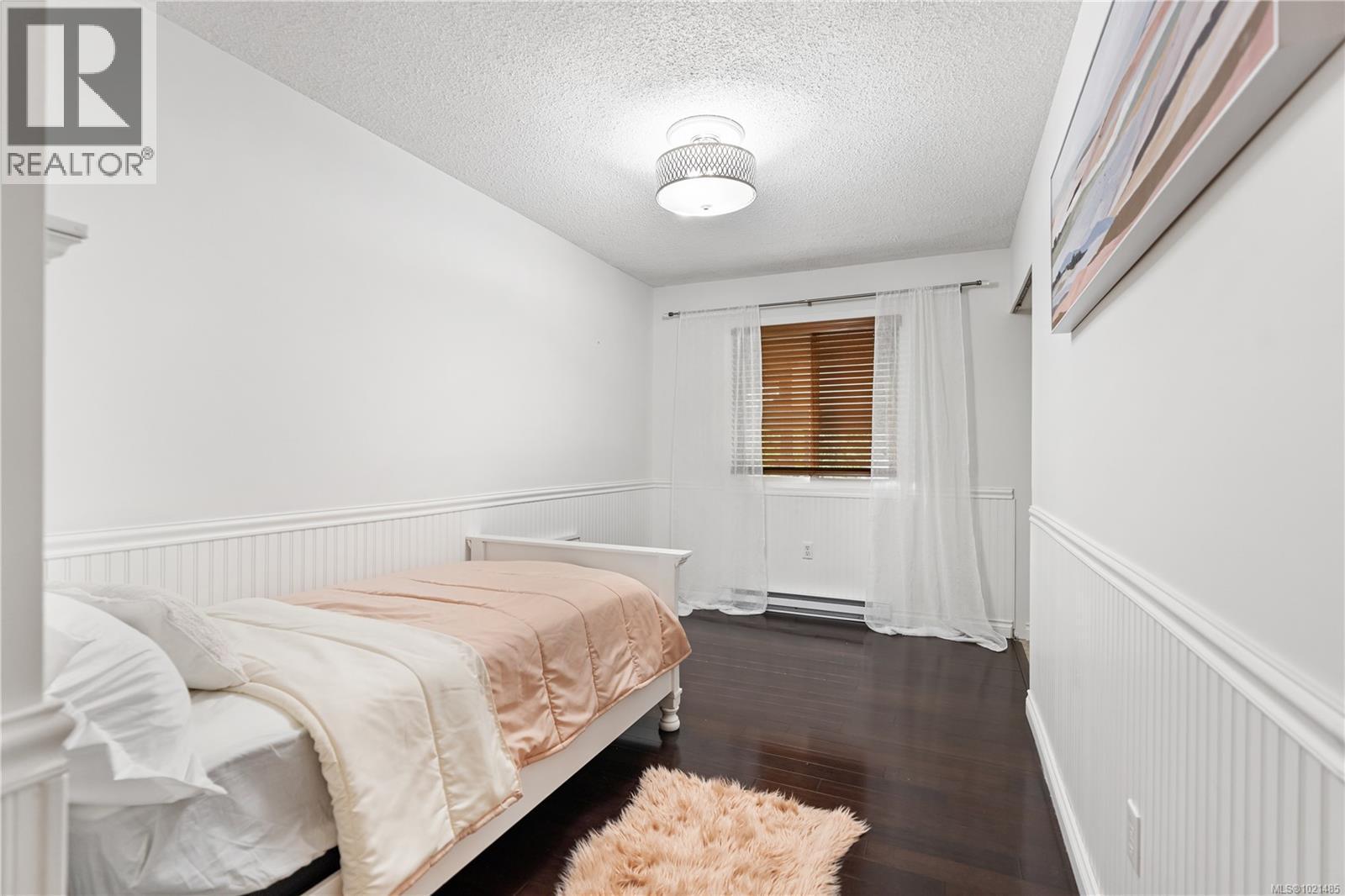 1985 Saunders Rd, Sooke, BC - Indoor Photo Showing Bedroom