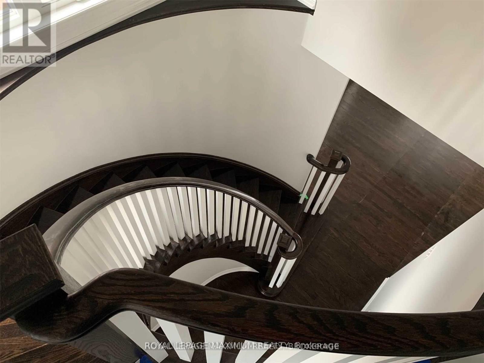 8 Tustin Road, Brampton, ON - Indoor Photo Showing Other Room