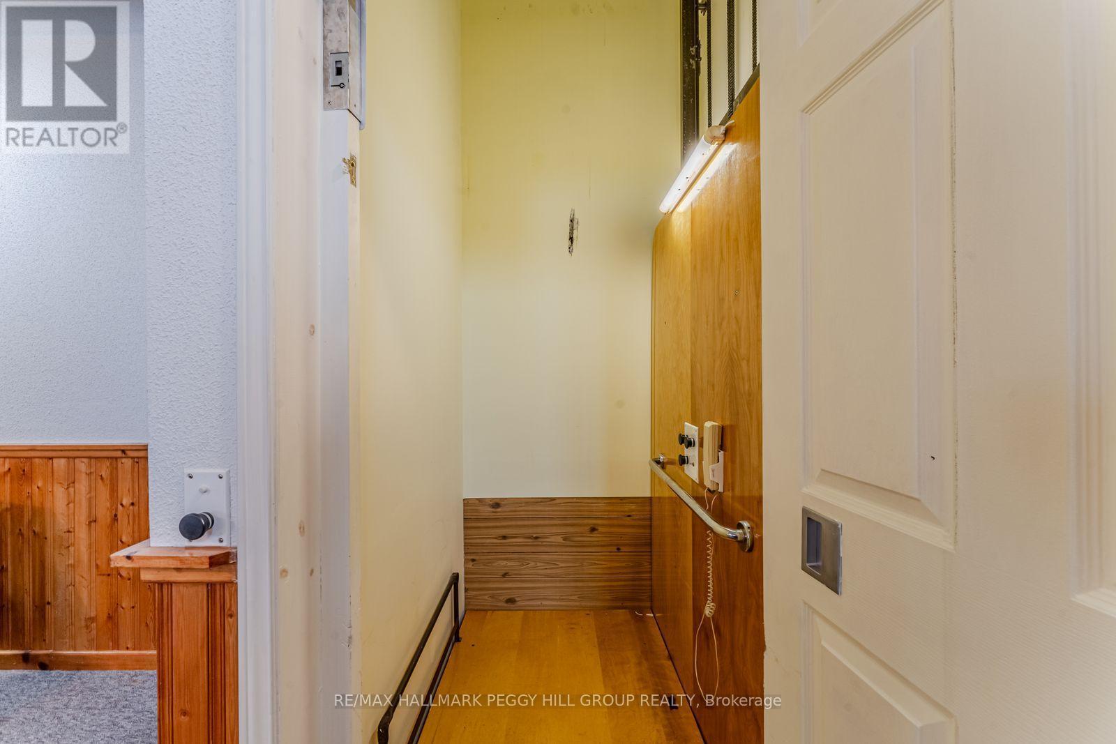 325 Ouida Street, Tay, ON - Indoor Photo Showing Other Room