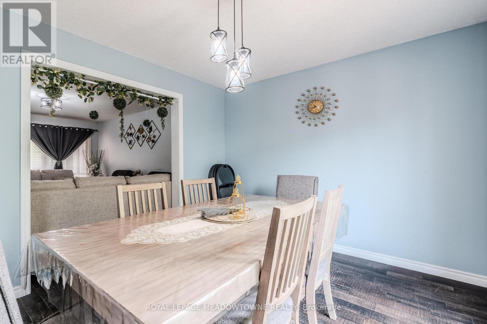 893 Bitterbush Crescent, London North, ON - Indoor Photo Showing Dining Room