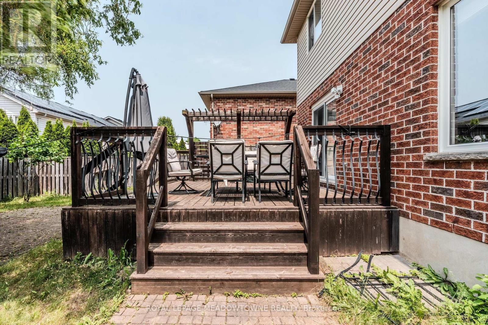 893 Bitterbush Crescent, London North, ON - Outdoor