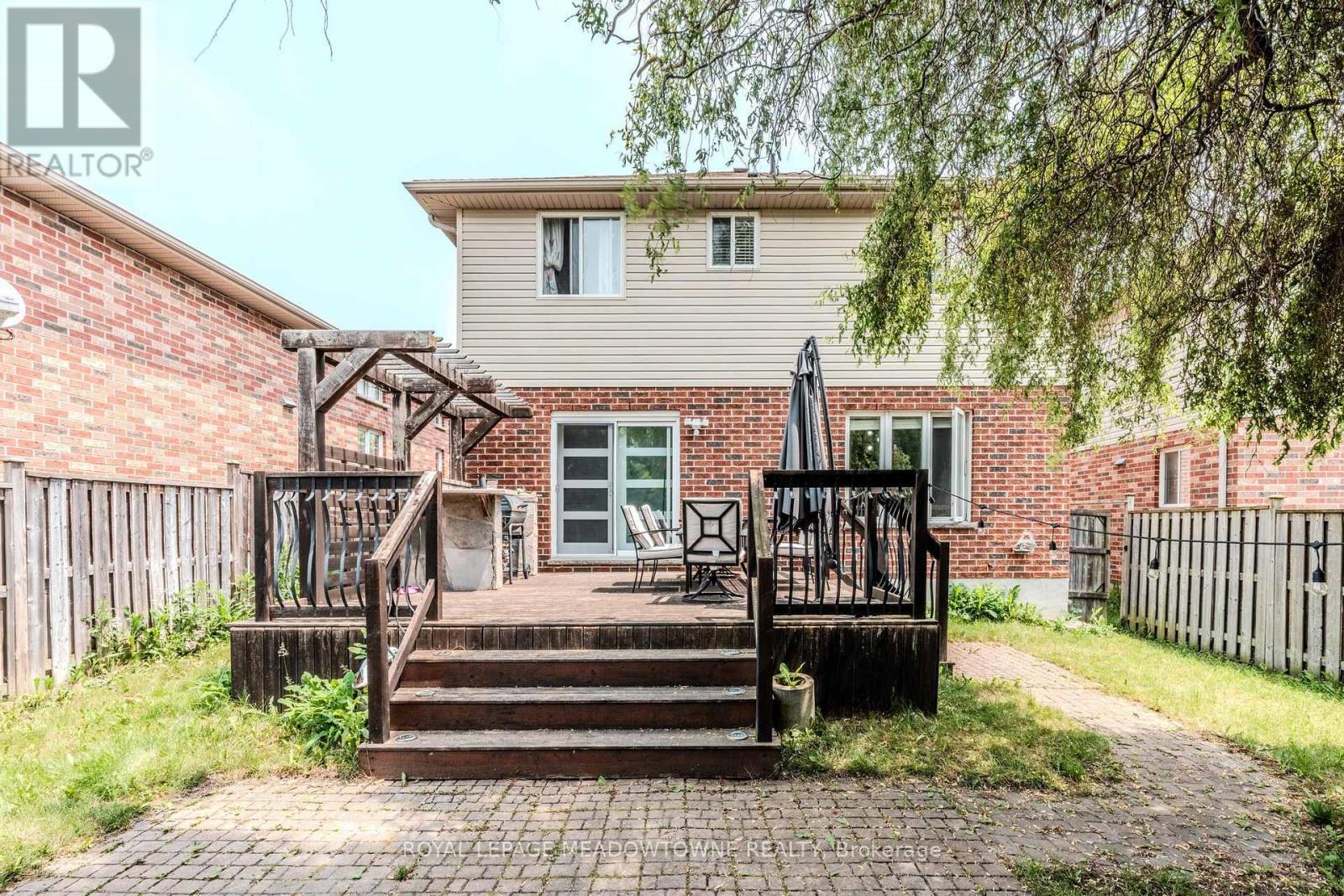 893 Bitterbush Crescent, London North, ON - Outdoor