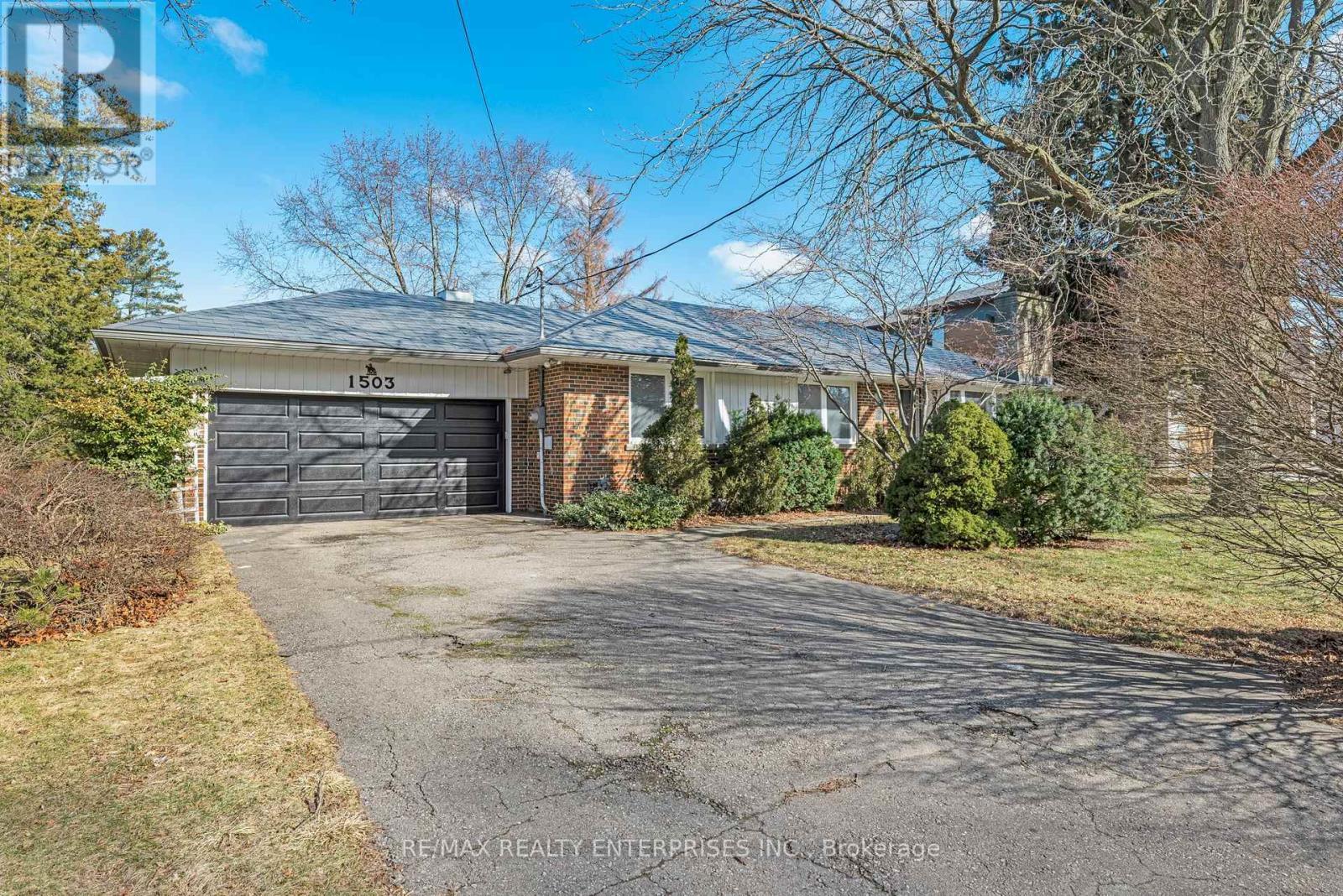 1503 Lochlin Trail, Mississauga, ON - Outdoor With View
