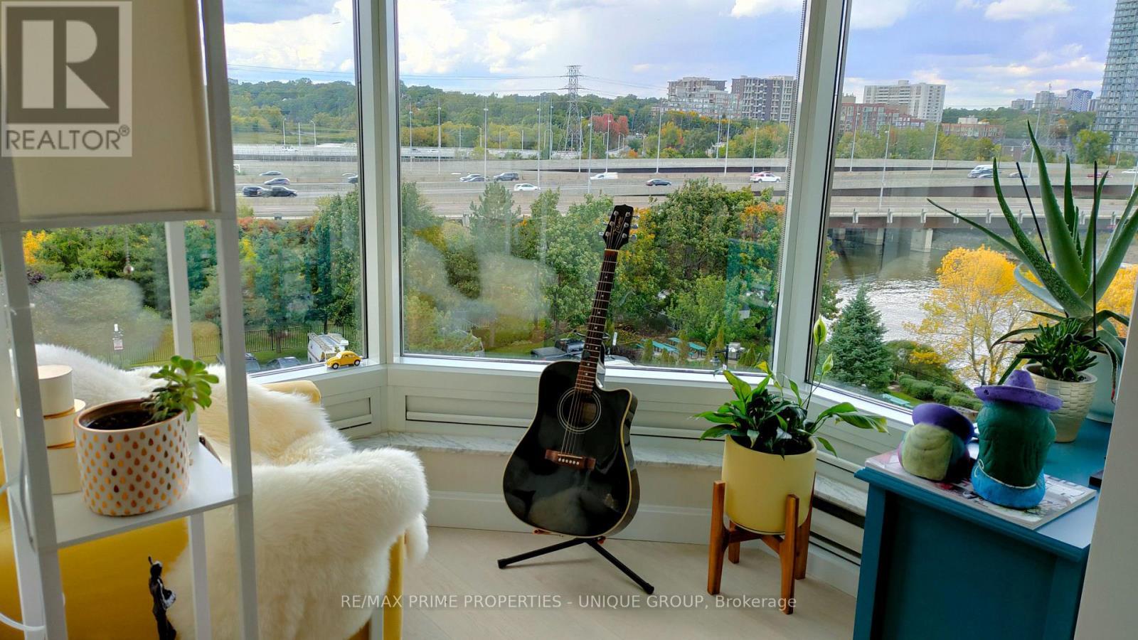 610 - 1 Palace Pier Court, Toronto, ON - Indoor