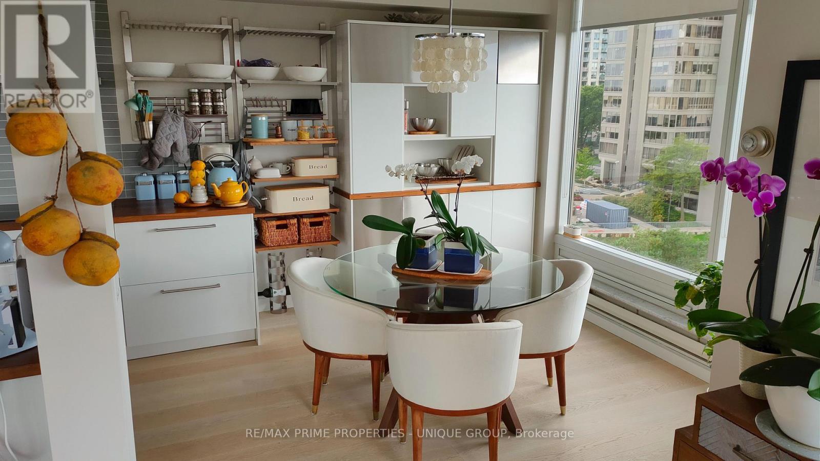 610 - 1 Palace Pier Court, Toronto, ON - Indoor Photo Showing Dining Room