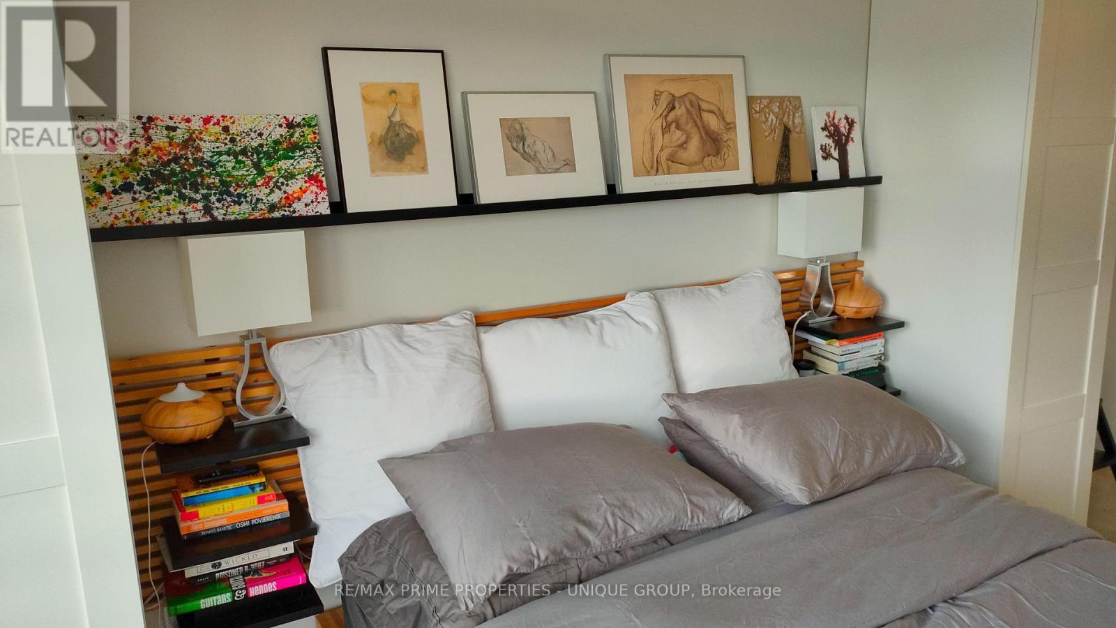 610 - 1 Palace Pier Court, Toronto, ON - Indoor