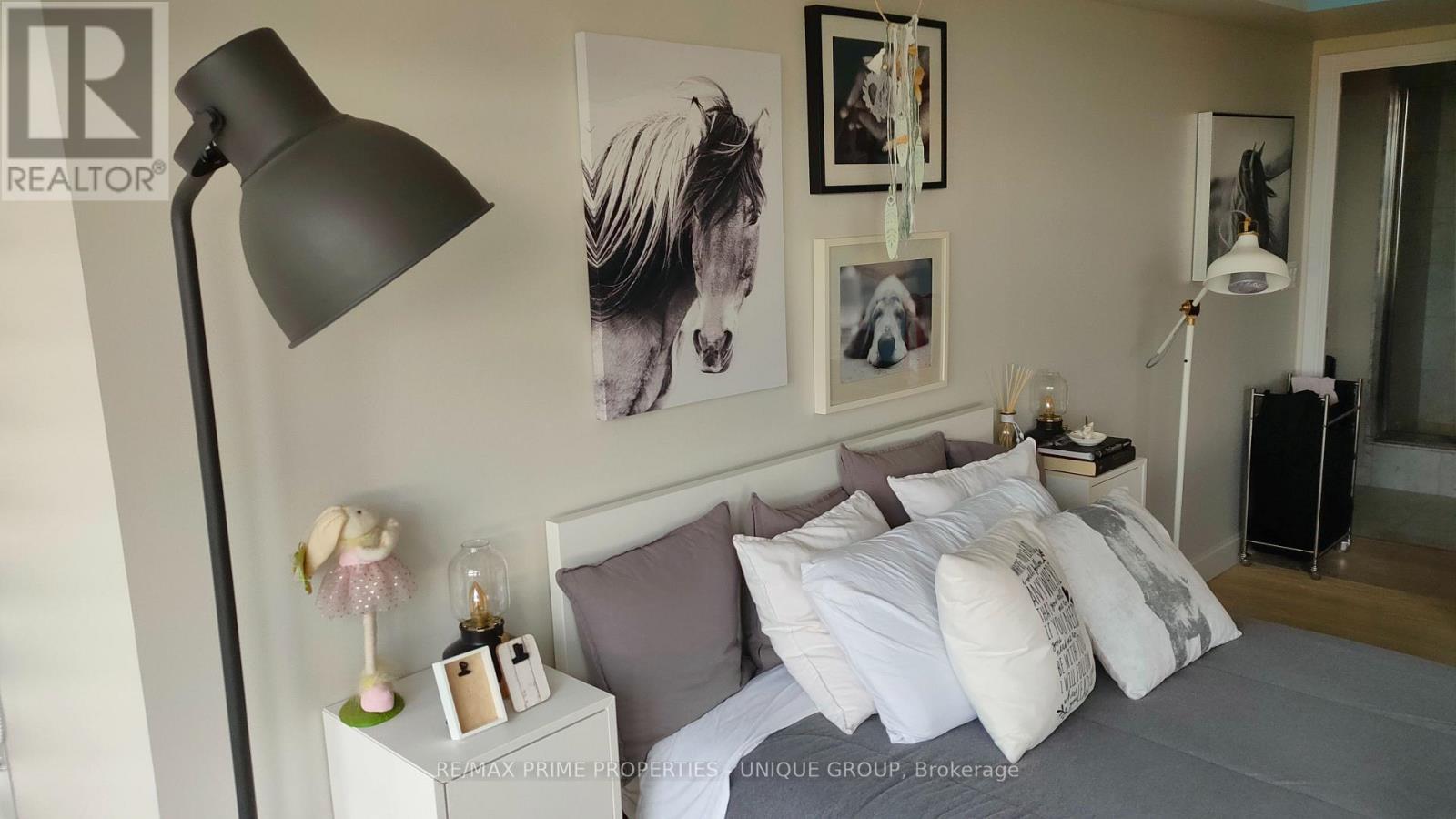 610 - 1 Palace Pier Court, Toronto, ON - Indoor