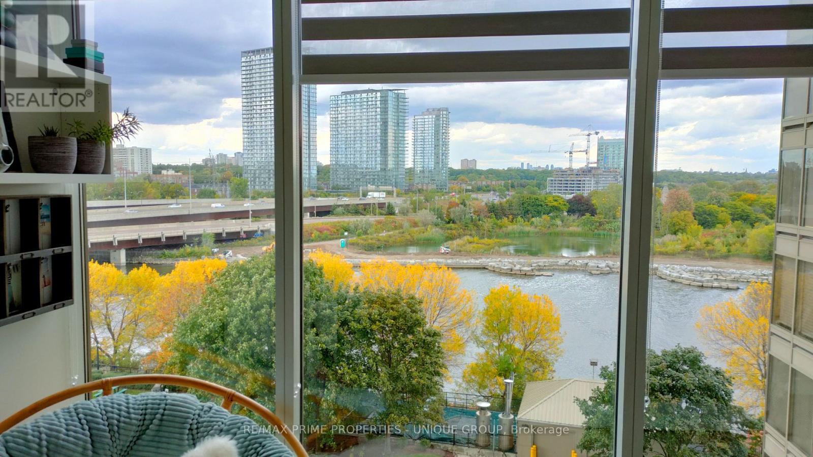 610 - 1 Palace Pier Court, Toronto, ON - Indoor With Body Of Water