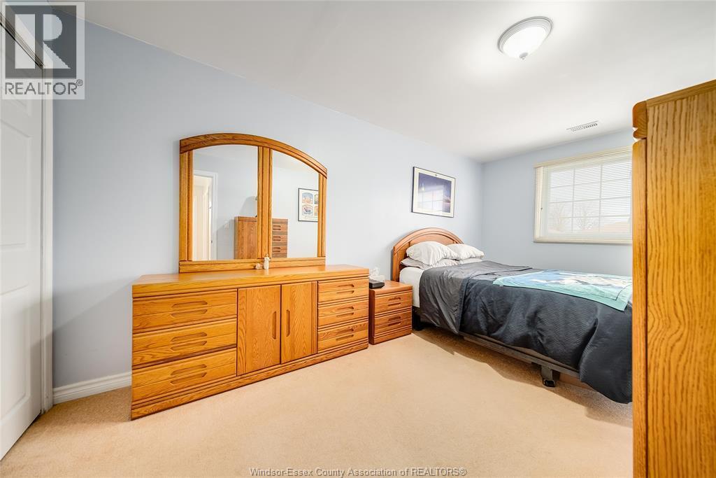 9318 Bayswater Court, Windsor, ON - Indoor Photo Showing Bedroom