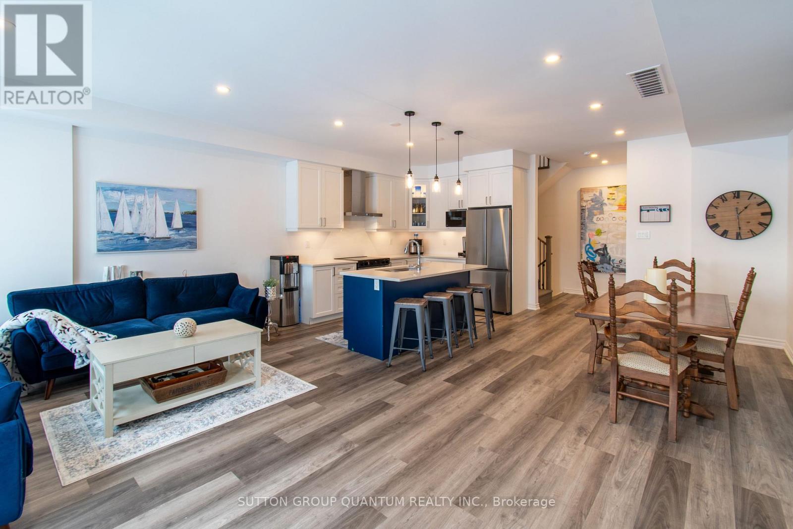 158 Elgin Street, Orillia, ON - Indoor