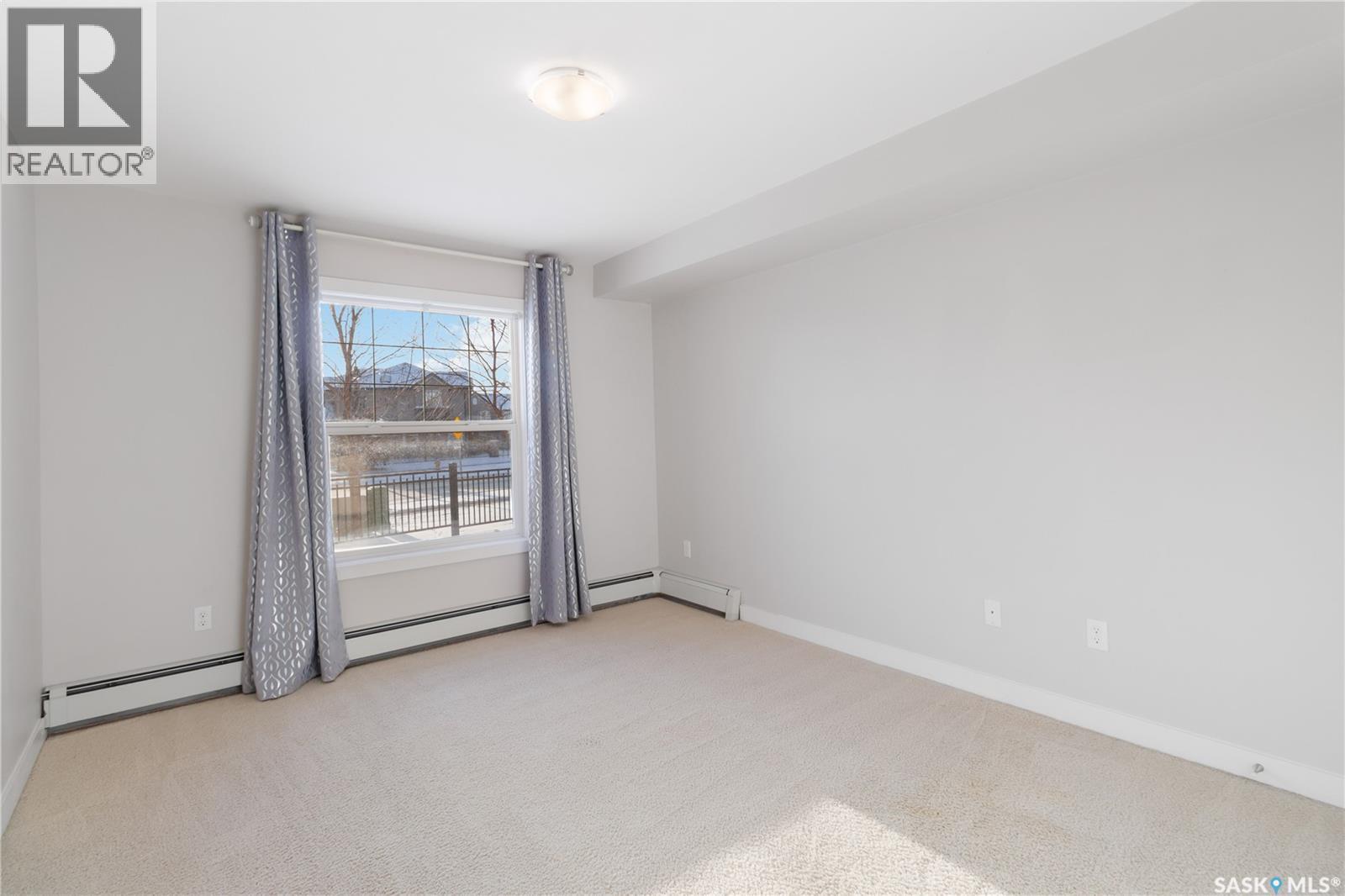 103C 415 Hunter Road, Saskatoon, SK - Indoor Photo Showing Other Room