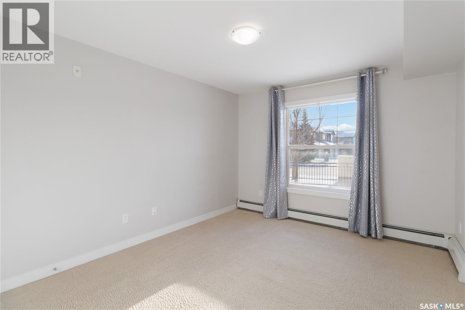 103C 415 Hunter Road, Saskatoon, SK - Indoor Photo Showing Other Room