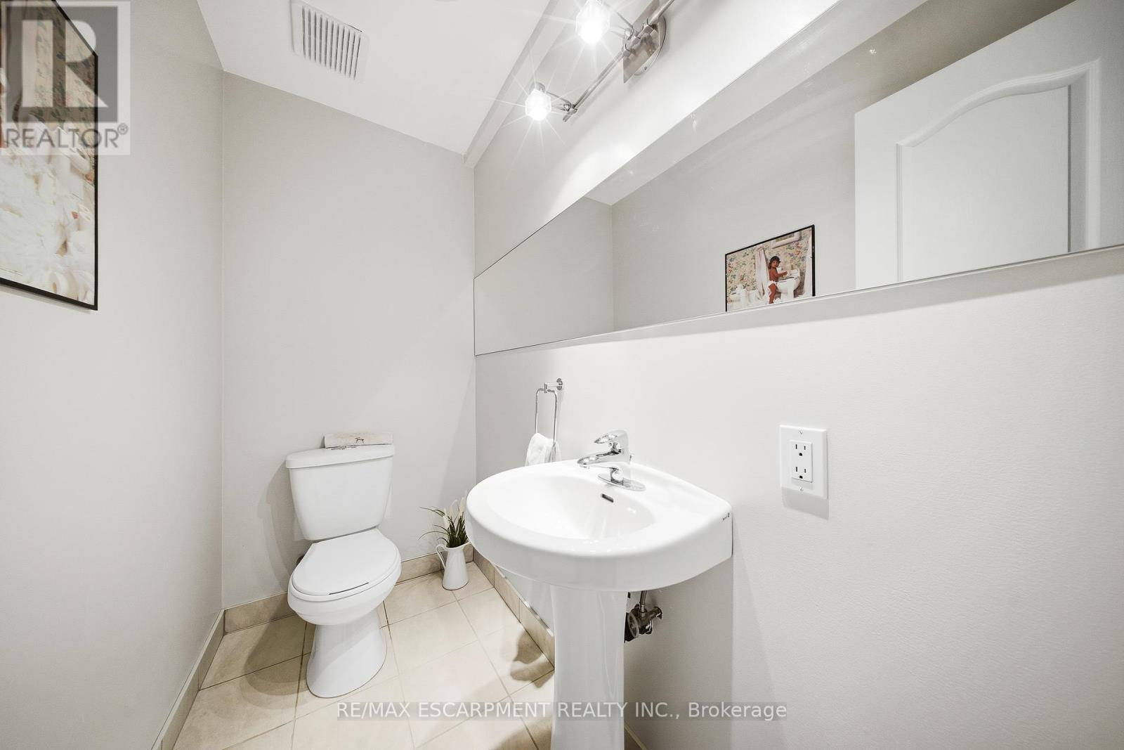 3205 Rolling Stone Court, Mississauga, ON - Indoor Photo Showing Bathroom