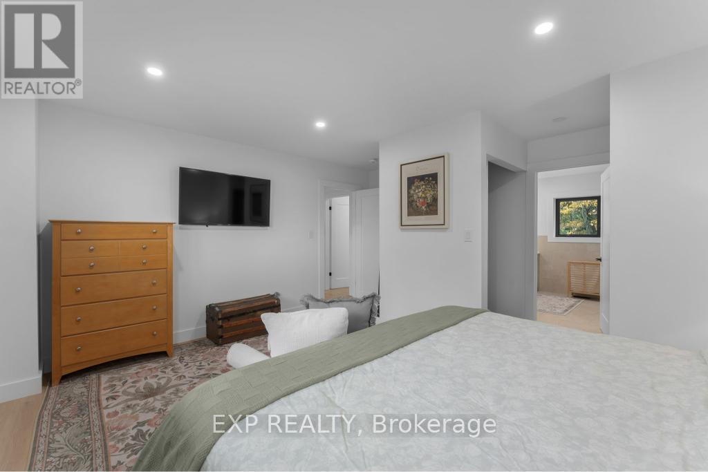 3169 King Street, Lincoln, ON - Indoor Photo Showing Bedroom