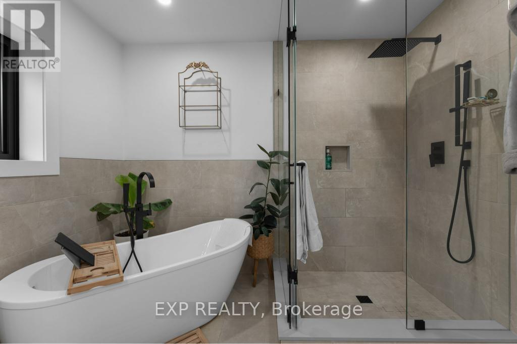 3169 King Street, Lincoln, ON - Indoor Photo Showing Bathroom