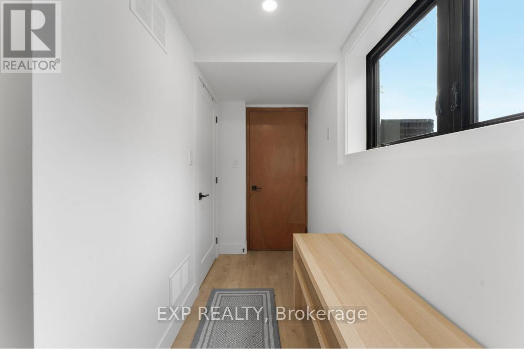 3169 King Street, Lincoln, ON - Indoor Photo Showing Other Room