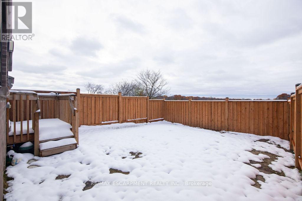 66 Freedom Crescent, Hamilton, ON - Outdoor