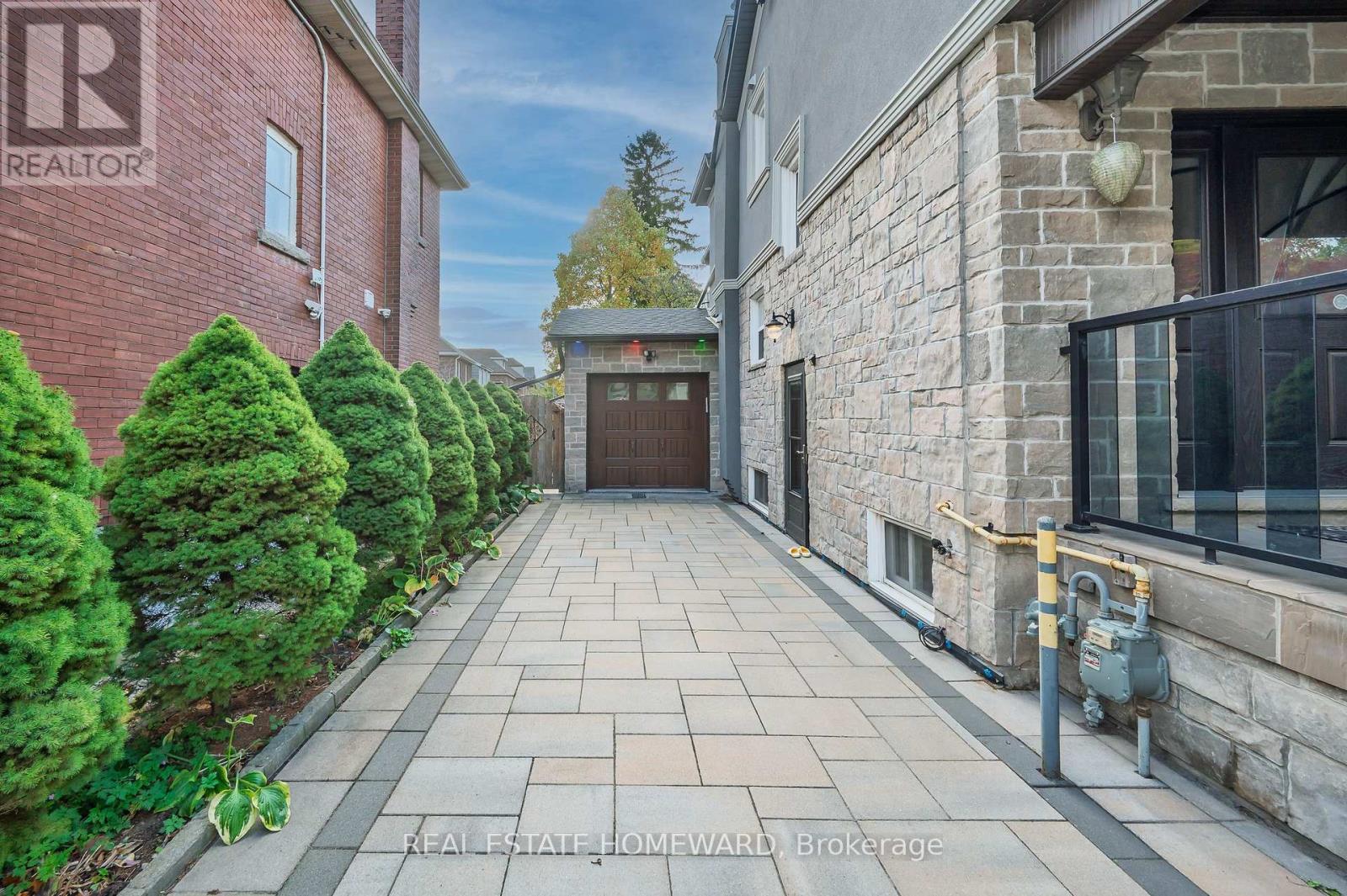 Main2Nd - 71 Paisley Avenue N, Hamilton, ON - Outdoor With Exterior