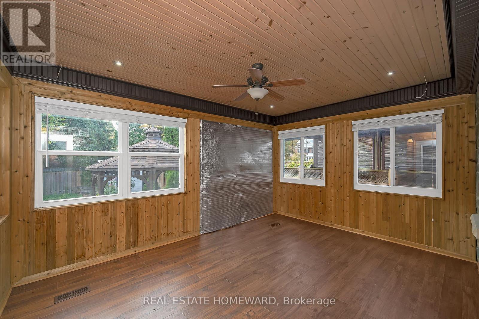 Main2Nd - 71 Paisley Avenue N, Hamilton, ON - Indoor Photo Showing Other Room