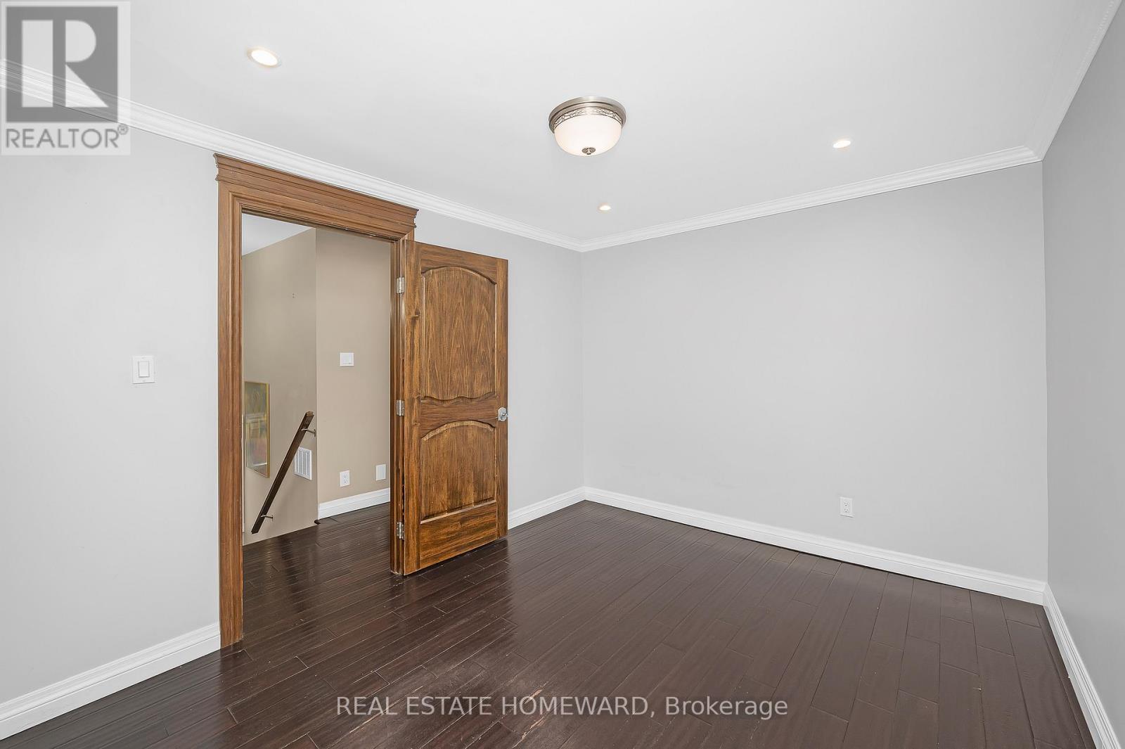 Main2Nd - 71 Paisley Avenue N, Hamilton, ON - Indoor Photo Showing Other Room