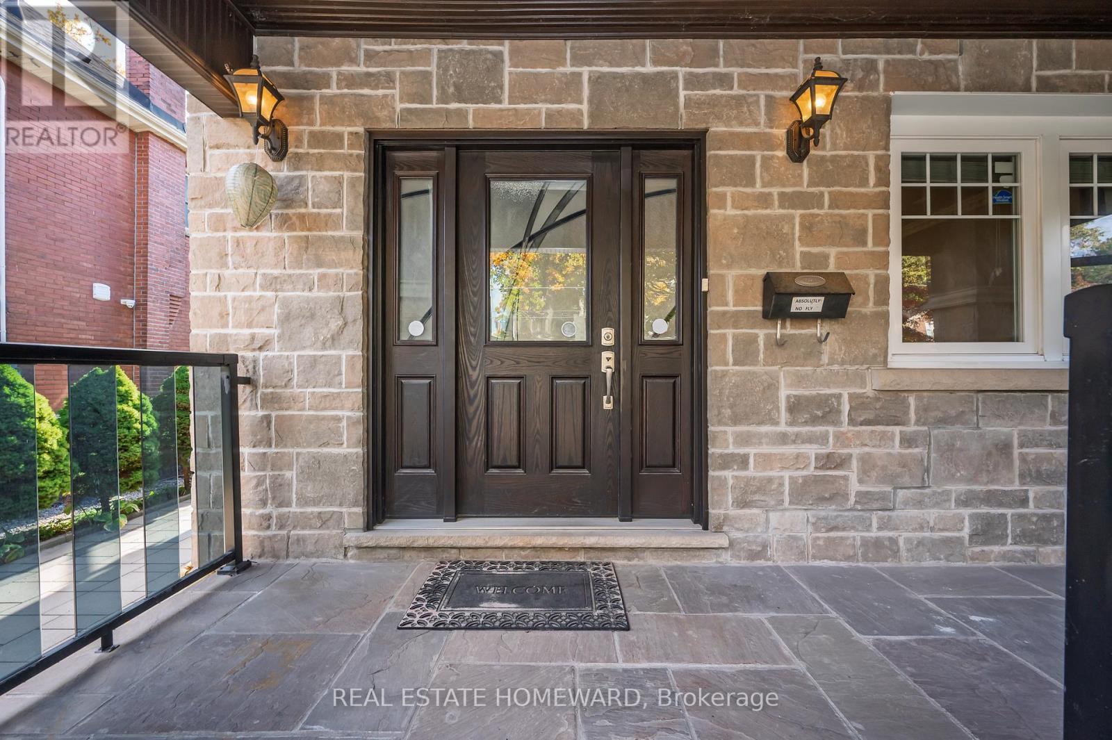 Main2Nd - 71 Paisley Avenue N, Hamilton, ON - Photo Showing Other Room