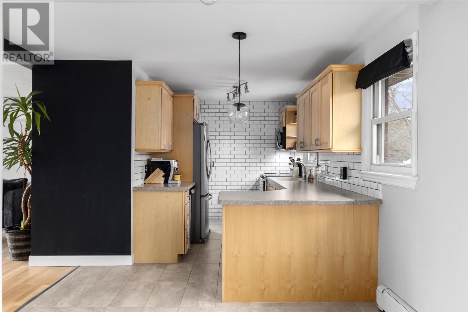 225 Hugill St, Sault Ste. Marie, ON - Indoor Photo Showing Kitchen
