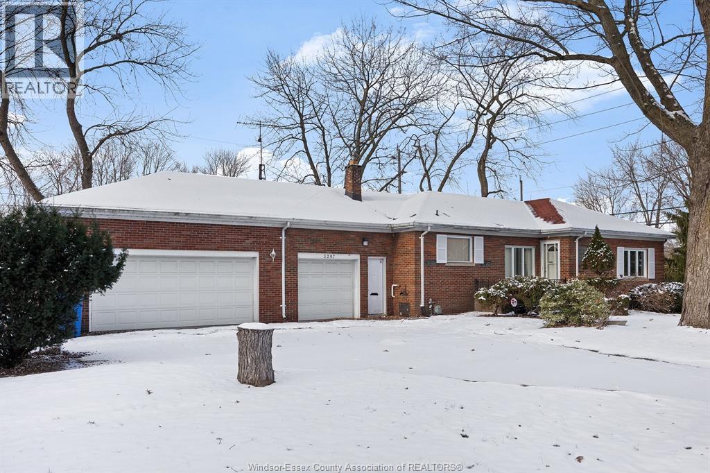 3207 Bruce, Windsor, ON - Outdoor