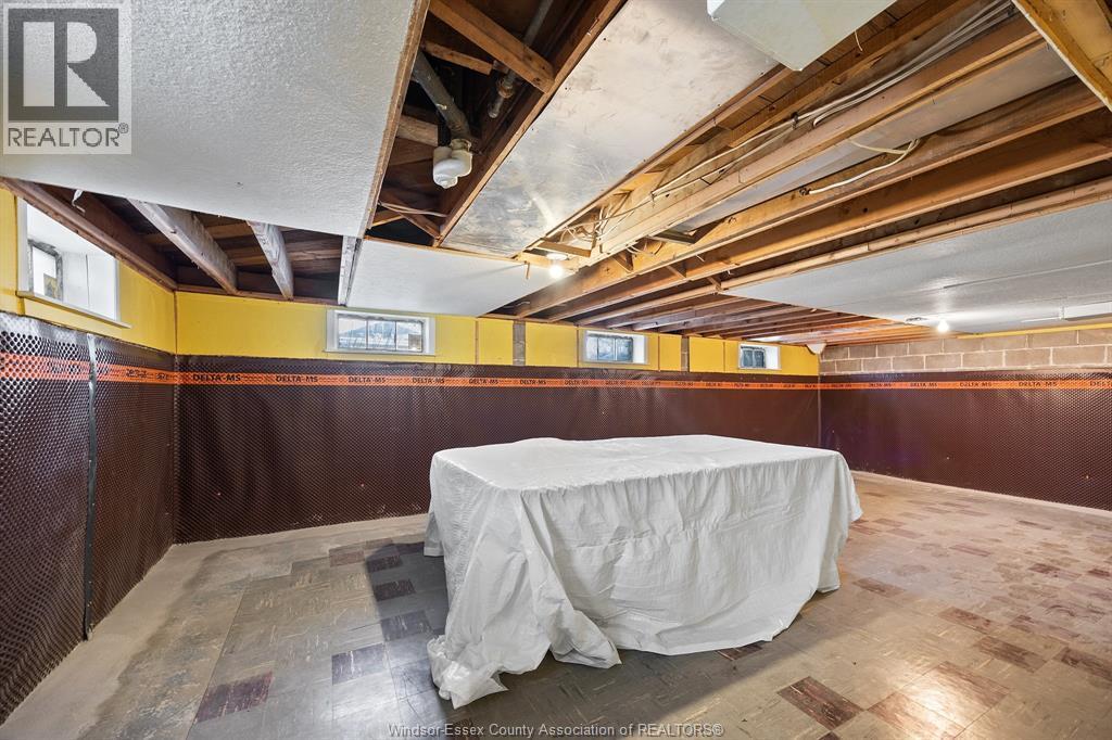 3207 Bruce, Windsor, ON - Indoor Photo Showing Basement