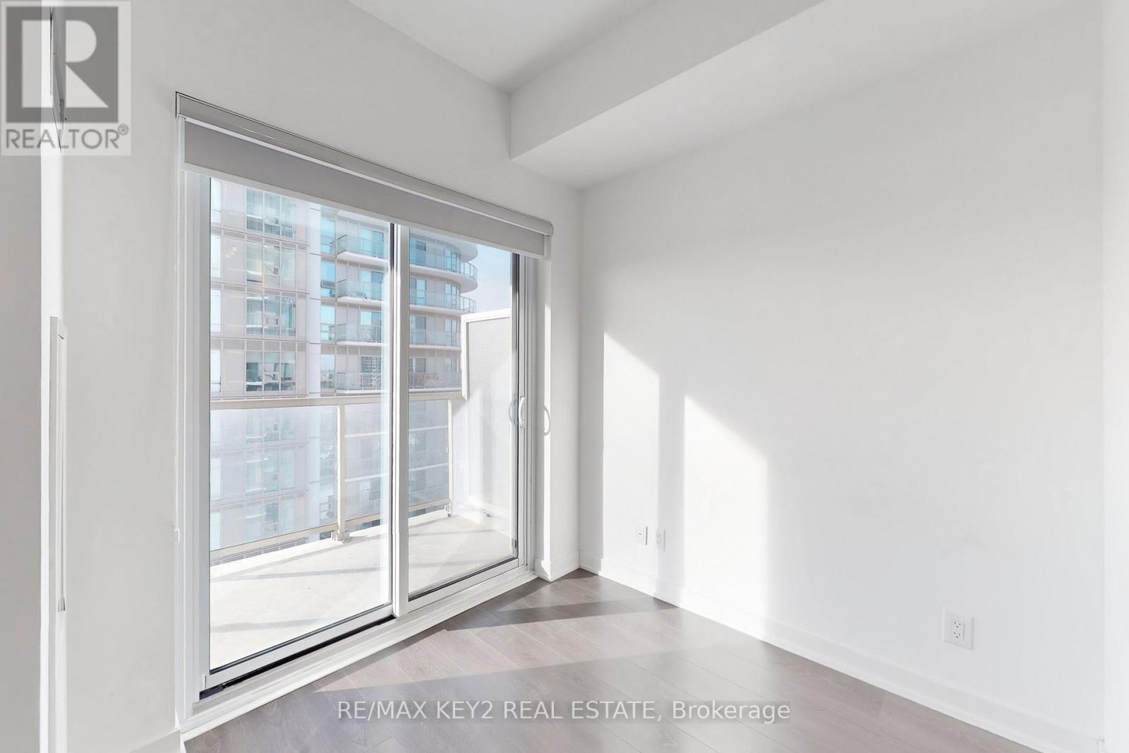 1901 - 2033 Kennedy Road, Toronto, ON - Indoor Photo Showing Other Room
