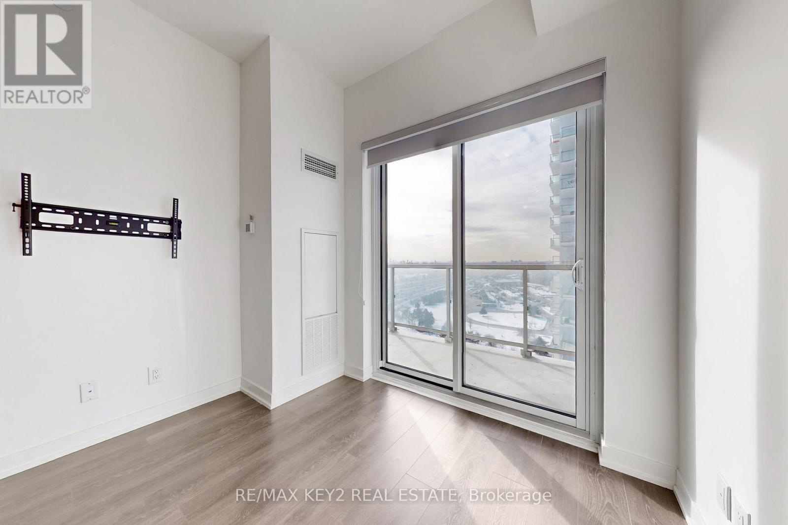 1901 - 2033 Kennedy Road, Toronto, ON - Indoor Photo Showing Other Room